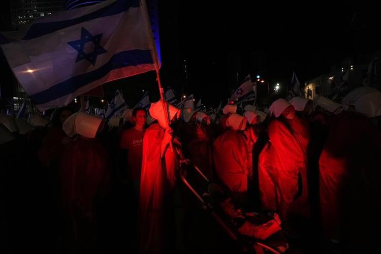 Israelis protest proposed legal changes for 10th week