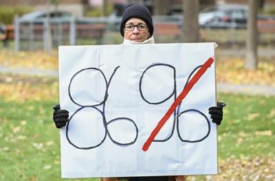 23 bilingual municipalities ask judge to suspend portions of Quebec language law