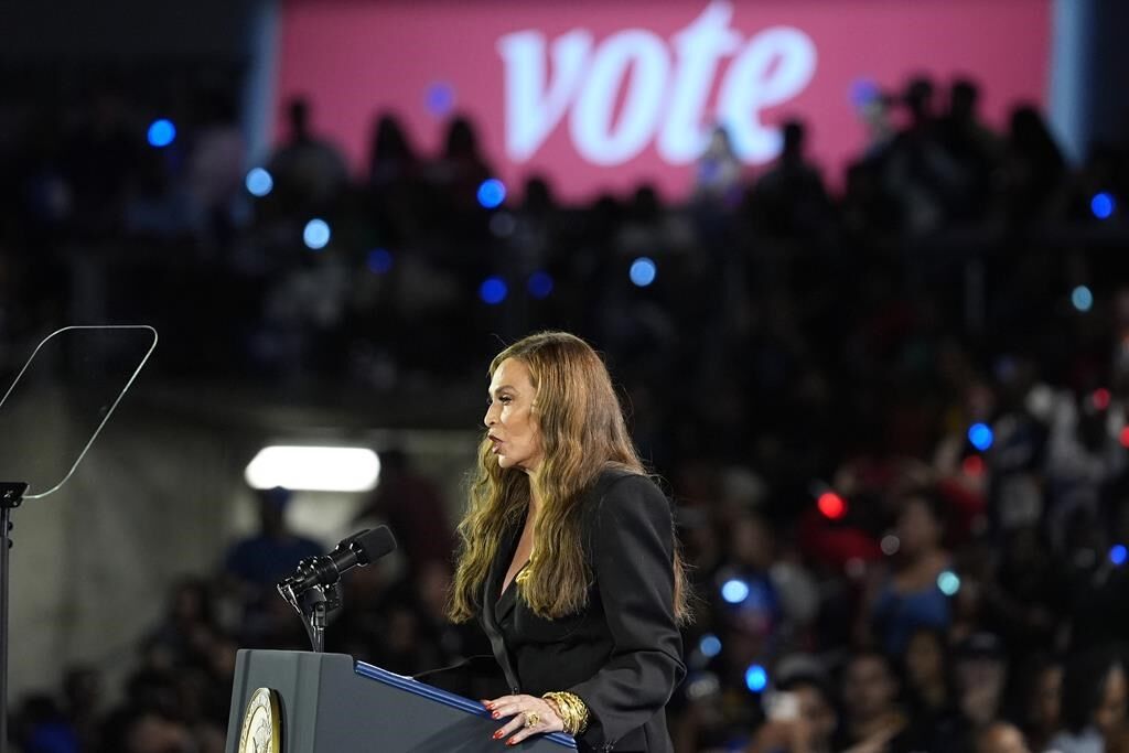 Beyoncé Endorses Kamala Harris In Joyful Speech At Houston Rally: 'I'm ...