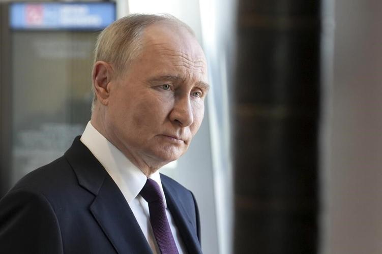 Putin takes questions from international journalists for first time since inauguration