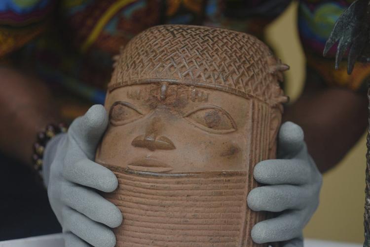 Netherlands returns 119 looted artifacts known as Benin Bronzes to Nigeria