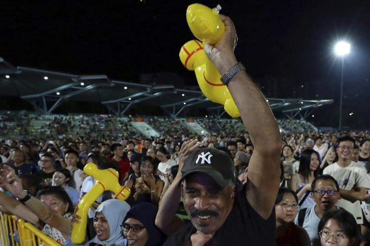 Singapore's long-ruling party on track to win another landslide, sample vote count shows