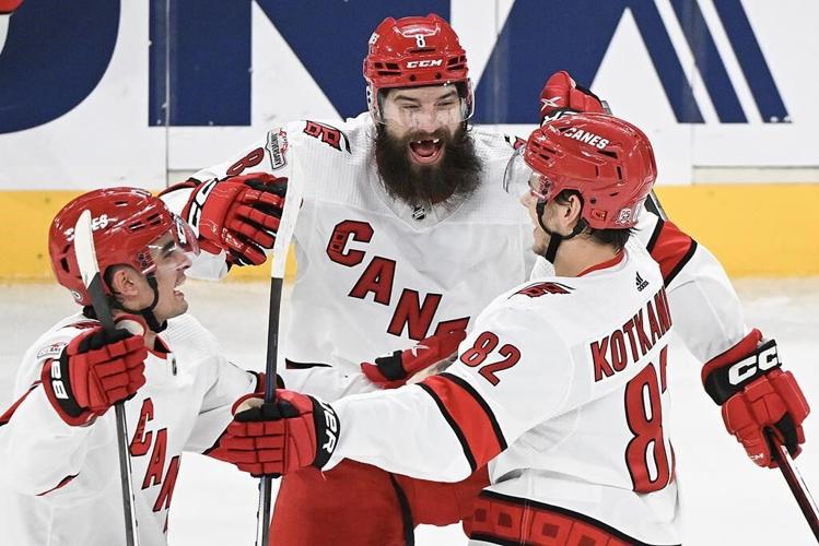 Hurricanes rally to edge Canadiens 4-3 in shootout