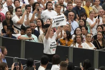 PETA protesters interrupt Pope Francis' Vatican audience, call on him to denounce bullfighting