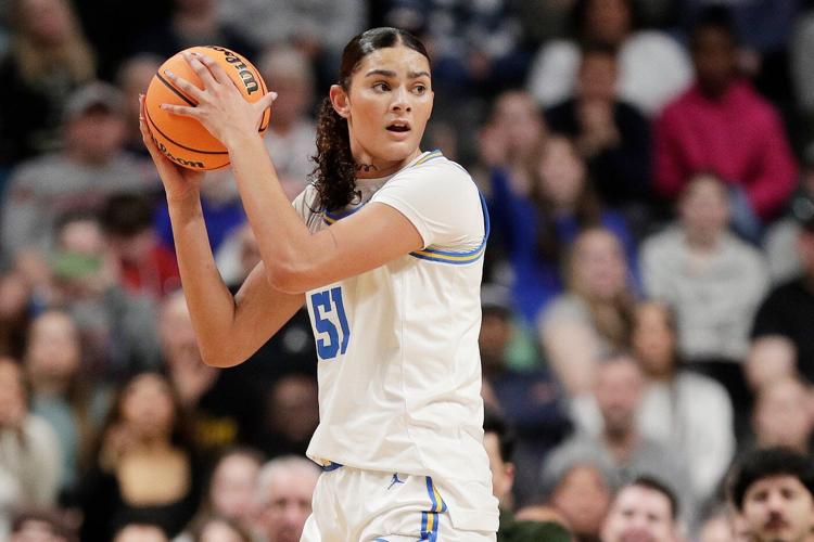 Hidalgo, Betts, Booker headline AP All-America preseason women's college basketball team