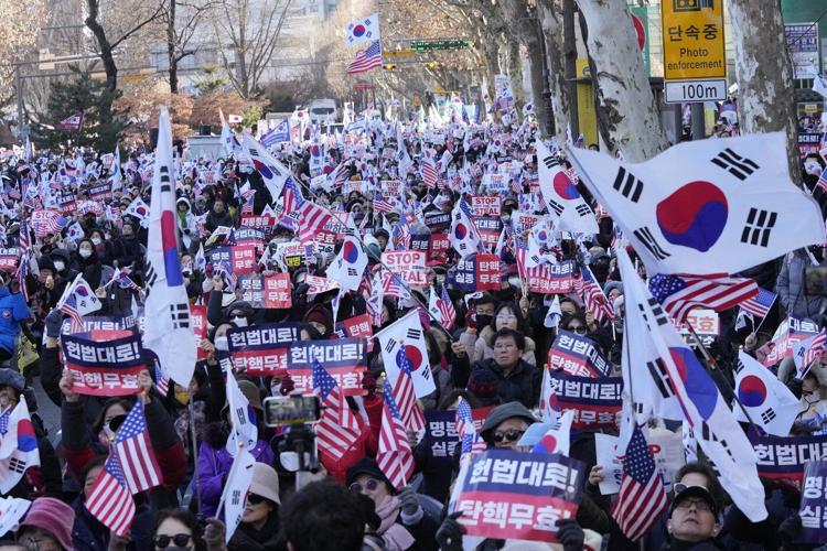 South Korean investigators call for indictment of detained President Yoon