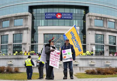 In the news today: Canada Post strike hits Day 29, sides far apart