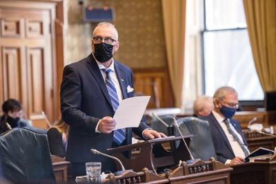 Le gouvernement du Nouveau-Brunswick dépose un budget d'immobilisations de 1 G $