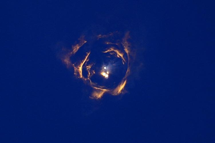 SpaceX loses spacecraft after catching rocket booster at the launch pad in latest Starship test