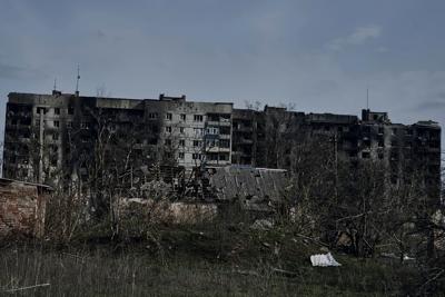 Ukraine, Russia send home around 200 troops in prisoner swap
