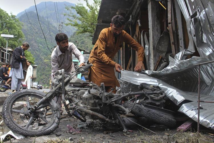 Unease lingers in Kashmir despite ceasefire between India and Pakistan