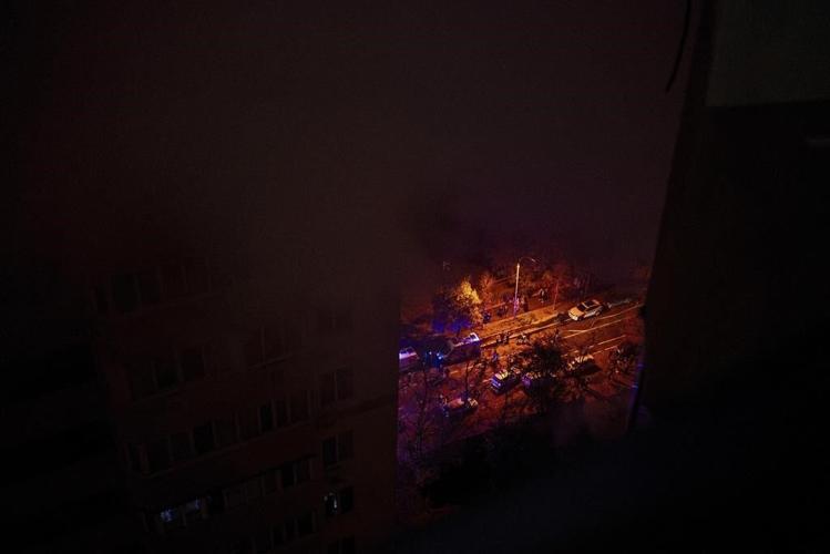 Russian strikes on Kyiv and central Ukraine kill 2 teenagers and injure dozens