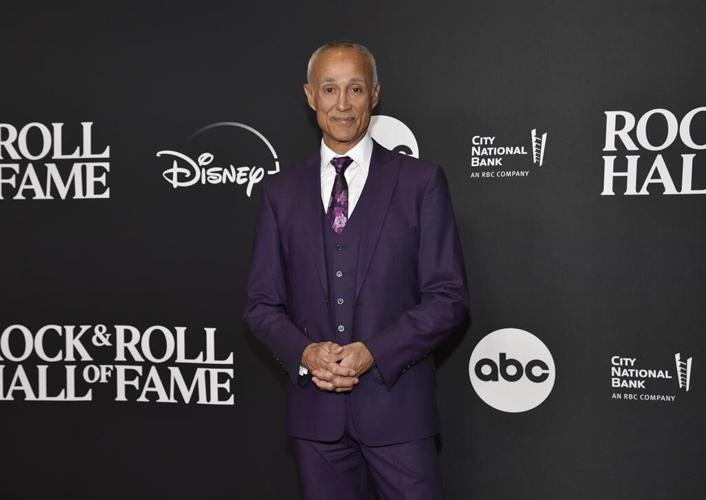 Sheryl Crow, Missy Elliott and Chaka Khan make the crowd go wild at Rock & Roll Hall of Fame