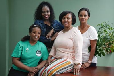'A band aid': Toronto-area community groups help asylum seekers find shelter