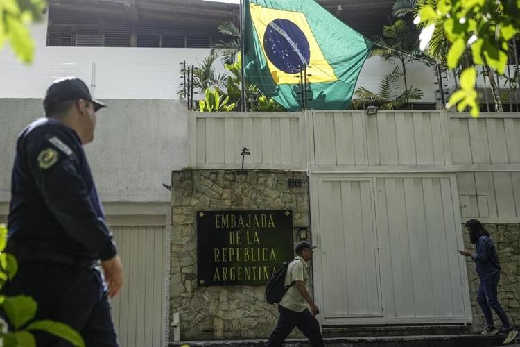 Diplomatic efforts are underway to persuade Maduro to release Venezuela election vote tallies