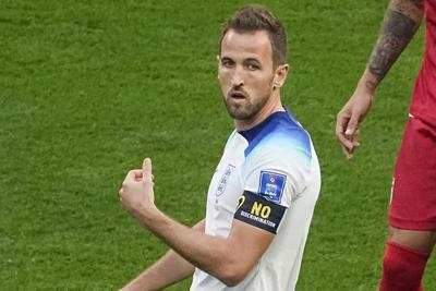 ɫtv captain Atiba Hutchinson to wear FIFA-approved 'No Discrimination" armband