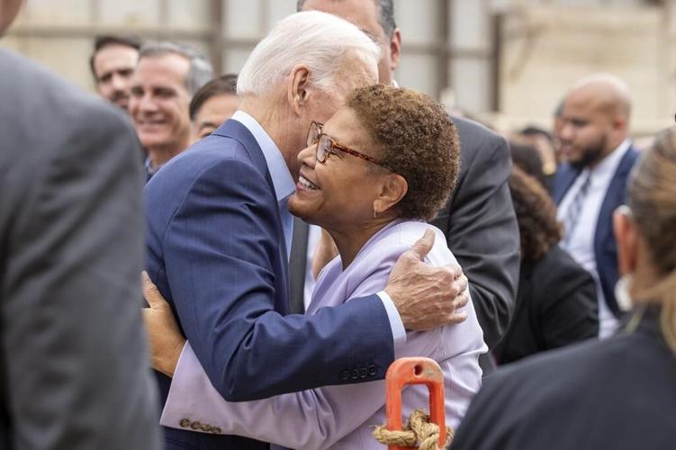 Biden’s late push across West aims to deliver votes for Dems