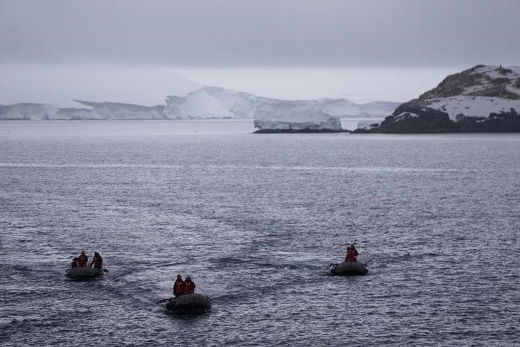 On the cusp of climate talks, UN chief Guterres visits crucial Antarctica
