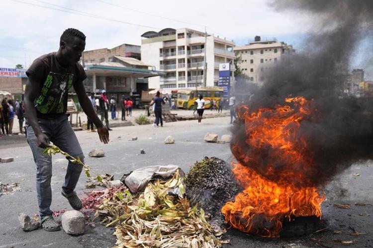 Protests continue in Kenya as some are now calling for the president to step down