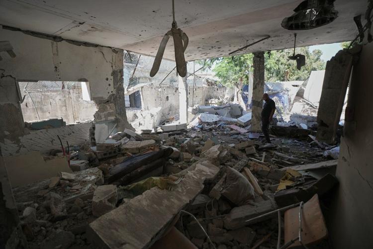Israel's deadly Gaza strikes cast doubt on ceasefire progress days after Kushner visit