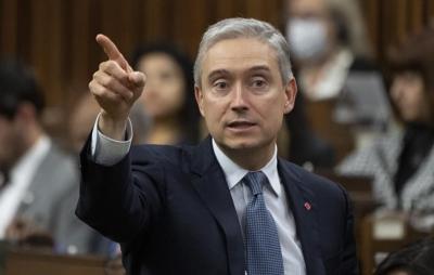 Ottawa veut resserrer l'examen des investissements pour assurer la sécurité nationale