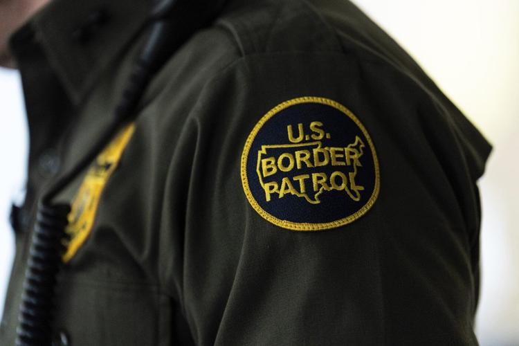 Border Patrol agent who led immigration crackdown in Los Angeles arrives in Chicago