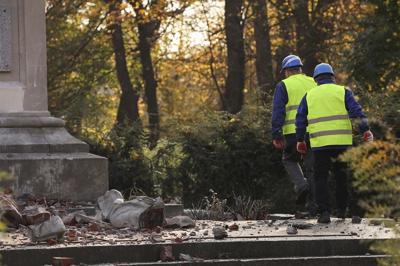 Poland removes 4 communist-era Red Army monuments