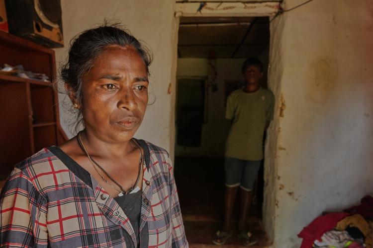 Sri Lanka tea workers struggle in poverty. Flooding cost many their lives