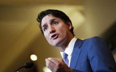 Justin Trudeau maintient qu'il reste chef et un député dissident passe à autre chose
