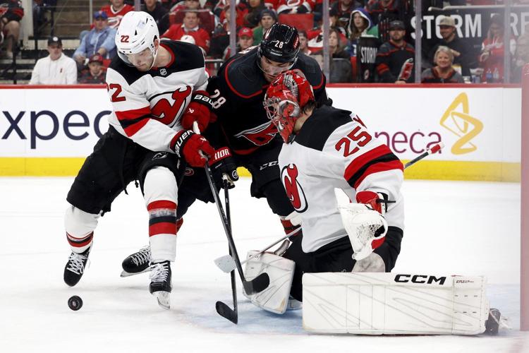 Martinook, Andersen help Hurricanes push past Devils 3-1 for 2-0 lead in playoff series