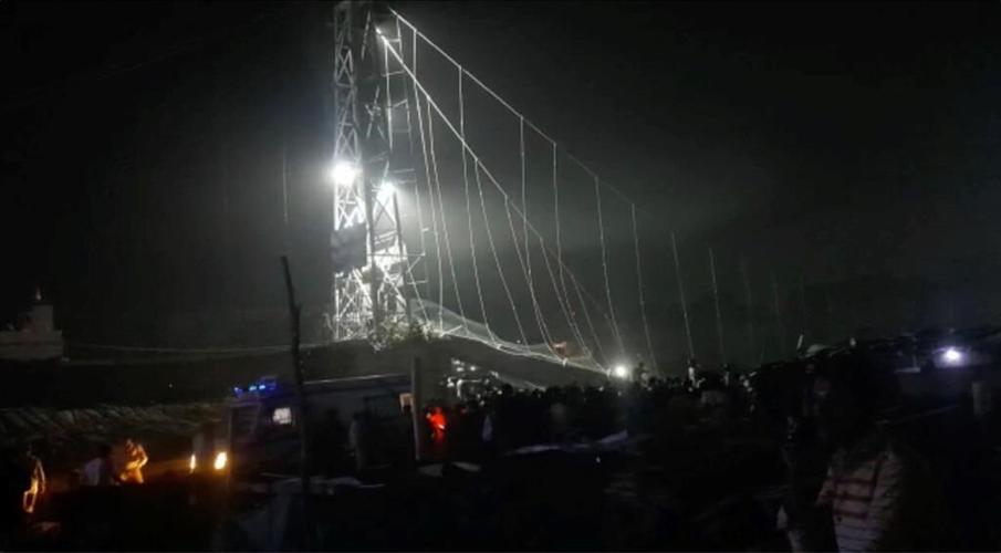 At least 60 dead, many injured after India bridge collapse