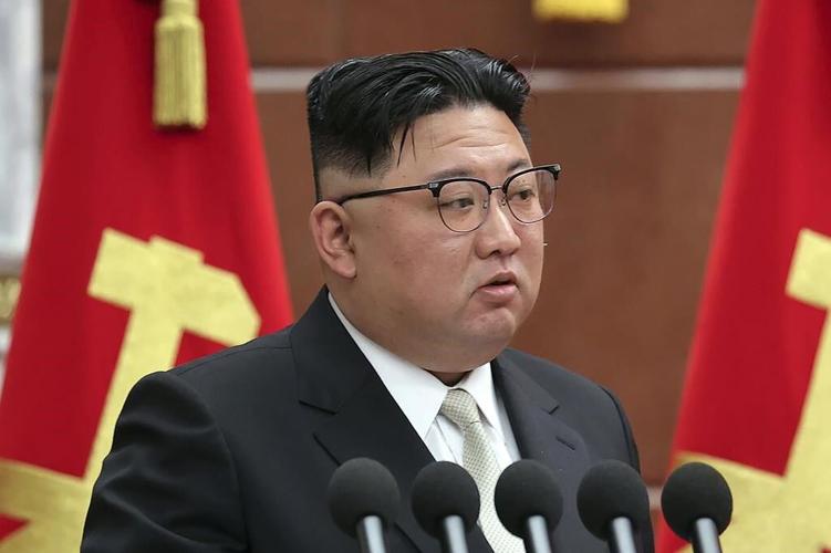 North Korea launches missile into sea amid US-SKorea drills