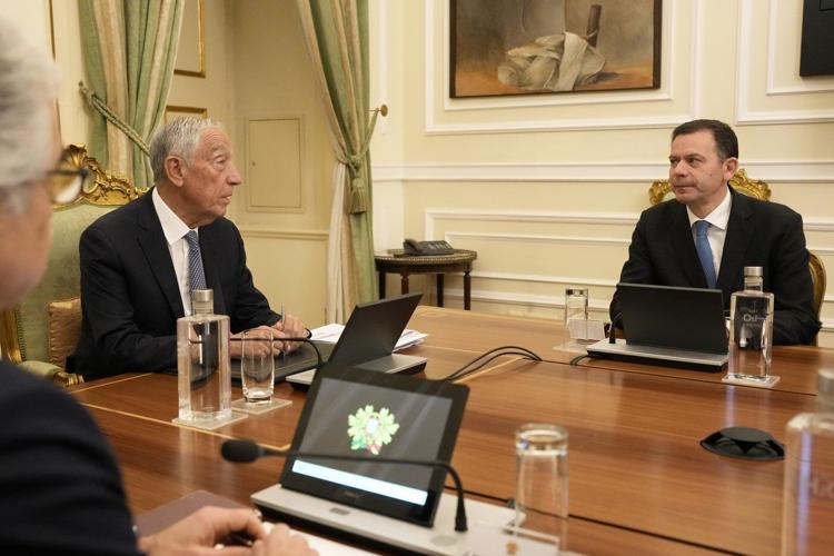 Portugal is to hold an early election in May after minority government’s fall