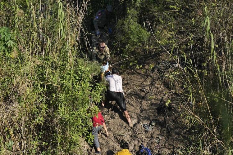 Migrants near US border face cold wait for key asylum ruling