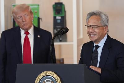 Trump administration rescinds curbs on AI chip exports to foreign markets