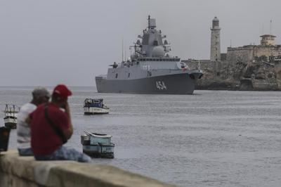 US submarine pulls into Guantanamo Bay a day after Russian warships ...