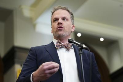 Les députés libéraux veulent maintenir la formule hybride à la Chambre des communes