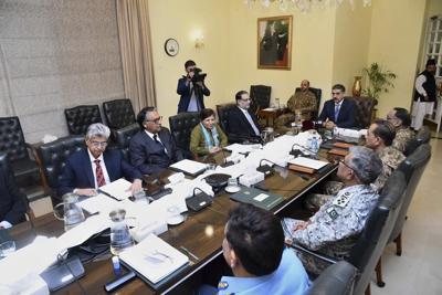 Pakistan seeks to de-escalate crisis with Iran after deadly airstrikes that spiked tensions