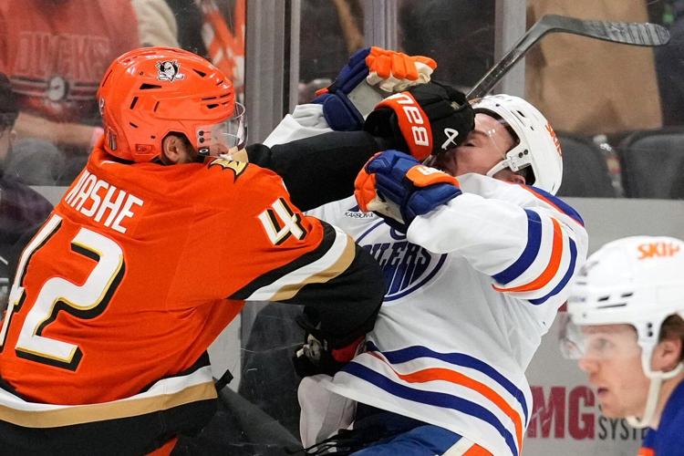Carlsson, Terry lead Ducks to 5-2 win in Game 6, eliminating the 2-time conference champ Oilers