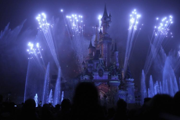 Disneyland Paris unveils spectacular nighttime show using Paris Games laser technology