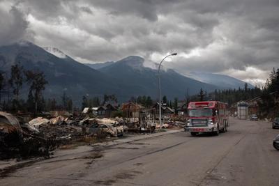 All traffic allowed to go through fire-ravaged Jasper ɫtv Park