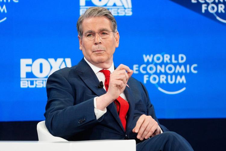 Some Republicans express concern over the tactics used in Minnesota and urge shooting investigation