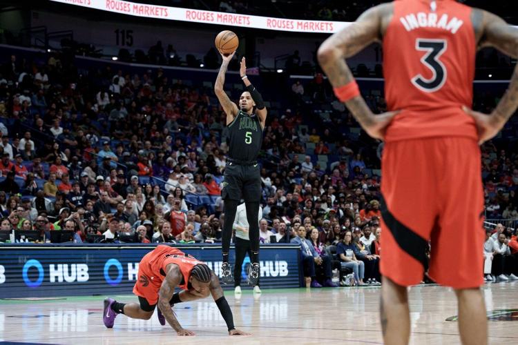 Raptors say they will stand up for each other after Murray stands over Shead