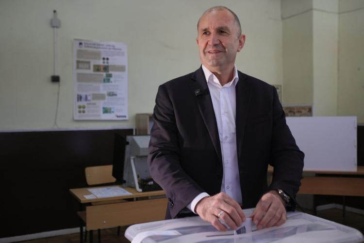 Bulgarians head to the polls to elect a parliament for the eighth time in 5 years