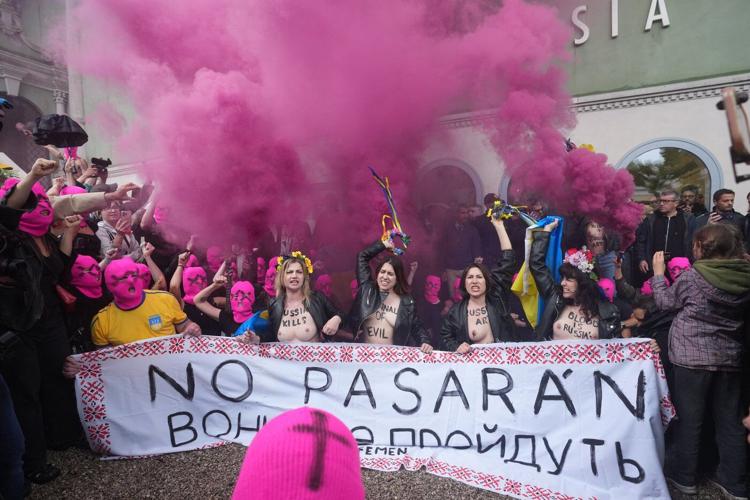 Protest groups block access to Russian pavilion at Venice Biennale