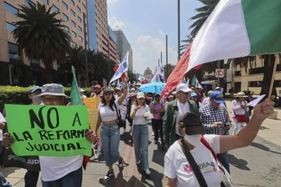 Protesters against judiciary overhaul plan urge Mexican president to 'respect democracy'