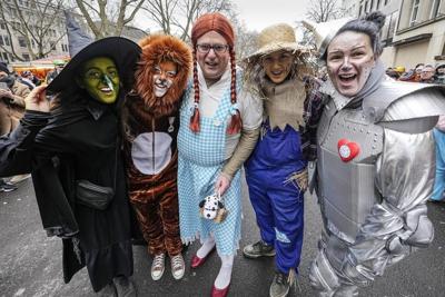 Revelers enjoy Carnival street parades across Germany