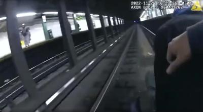 NYPD officers, bystander save man who fell on subway tracks