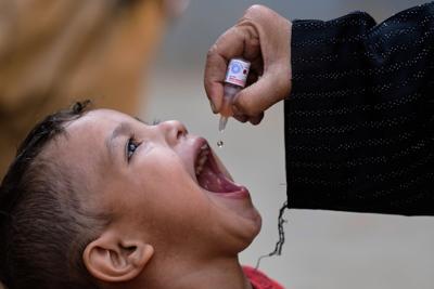 Pakistan's polio cases fell by half in 2025 despite attacks on vaccination teams