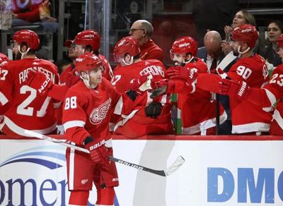 Kane scores twice, again in shootout, as Red Wings end 4-game skid with 7-6 win over Flyers